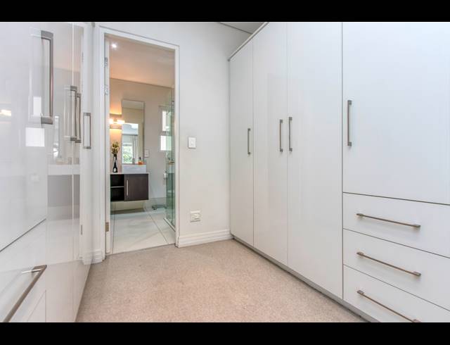 2 BEDROOM APARTMENT TO LET IN HYDE PARK